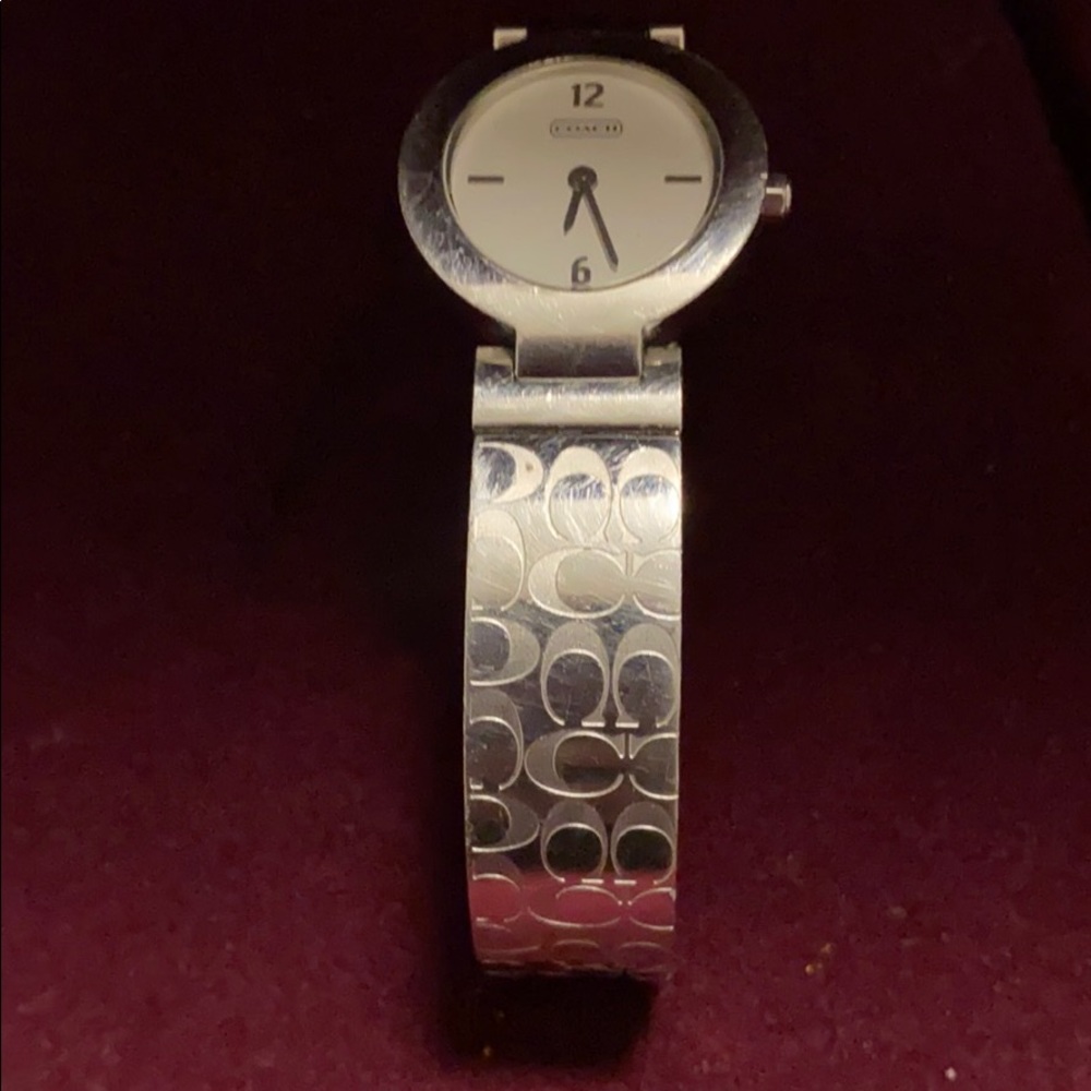 Genuine Coach watch - Picture 2 of 8